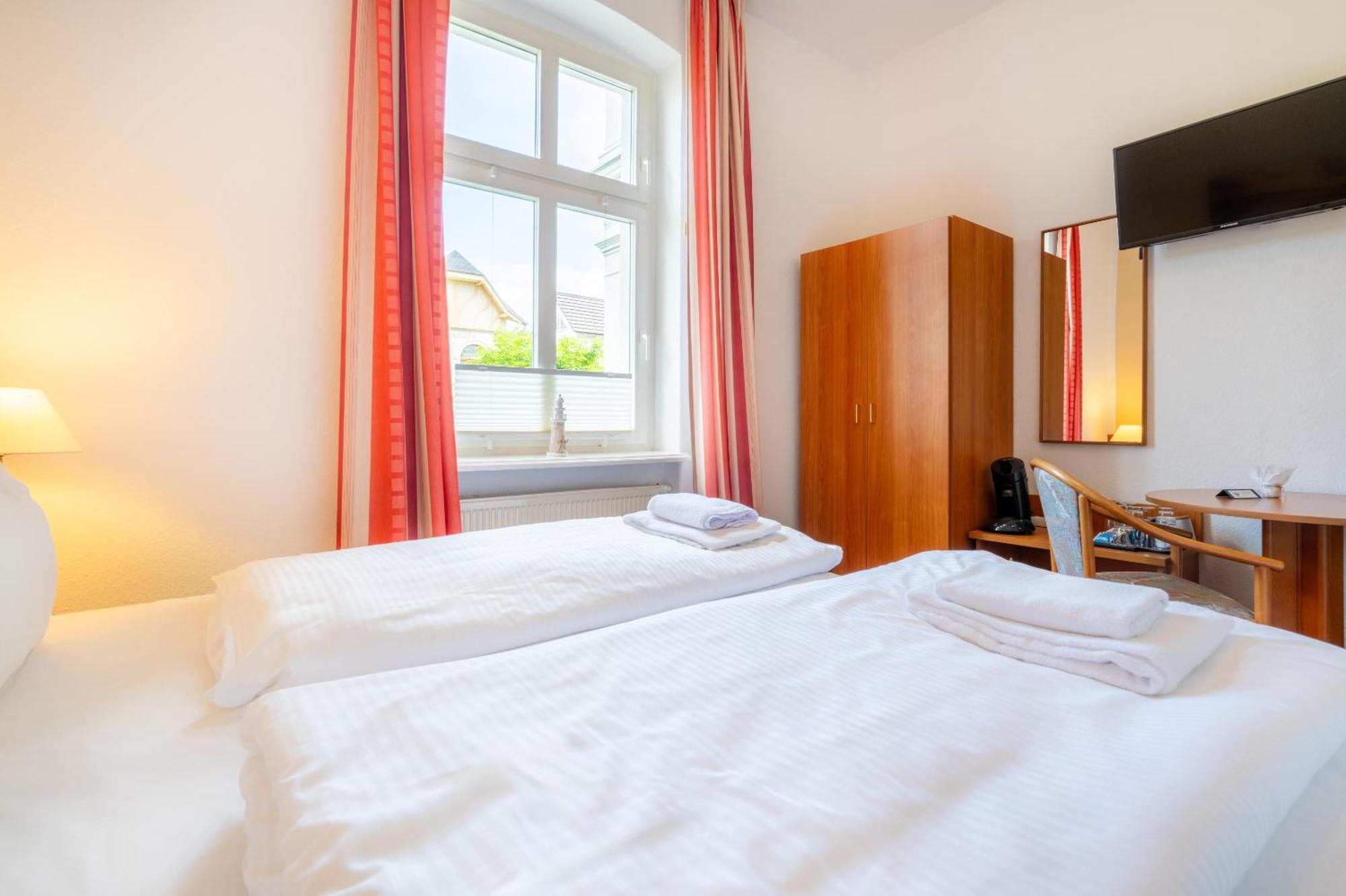 Pension Wald Und See Heringsdorf  Esterno foto